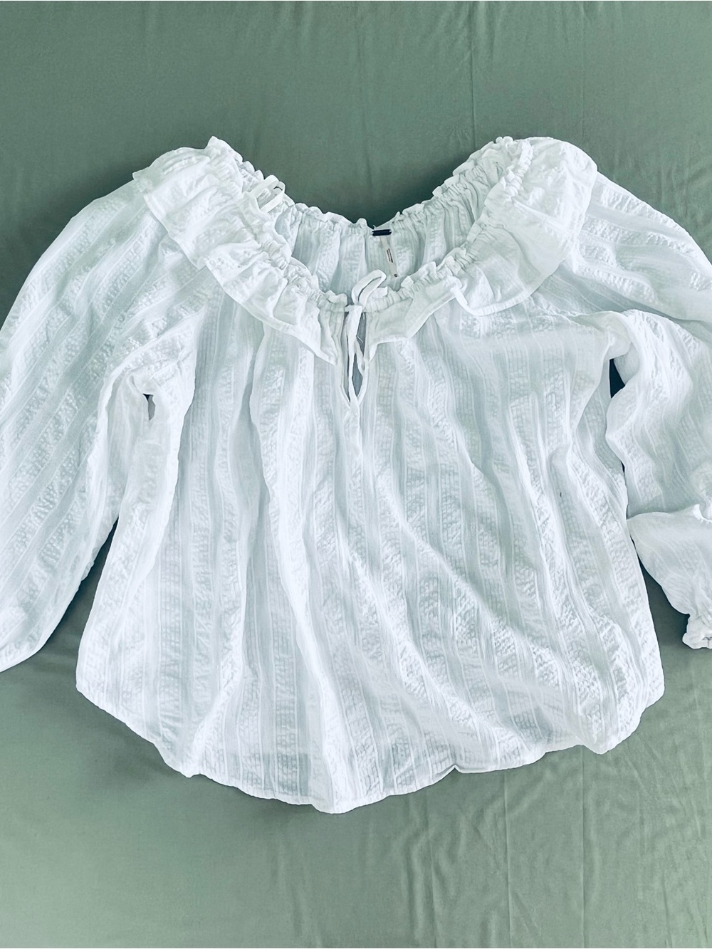 Free People White Off Shoulder
Peasant style Top/ Blouse & Black Corset Costume - Picture 5 of 11